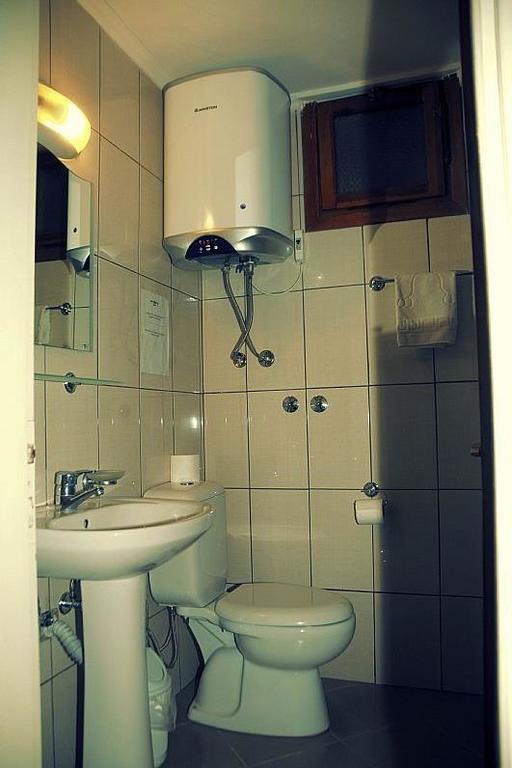Ikont Hotel Gulluk Luaran gambar